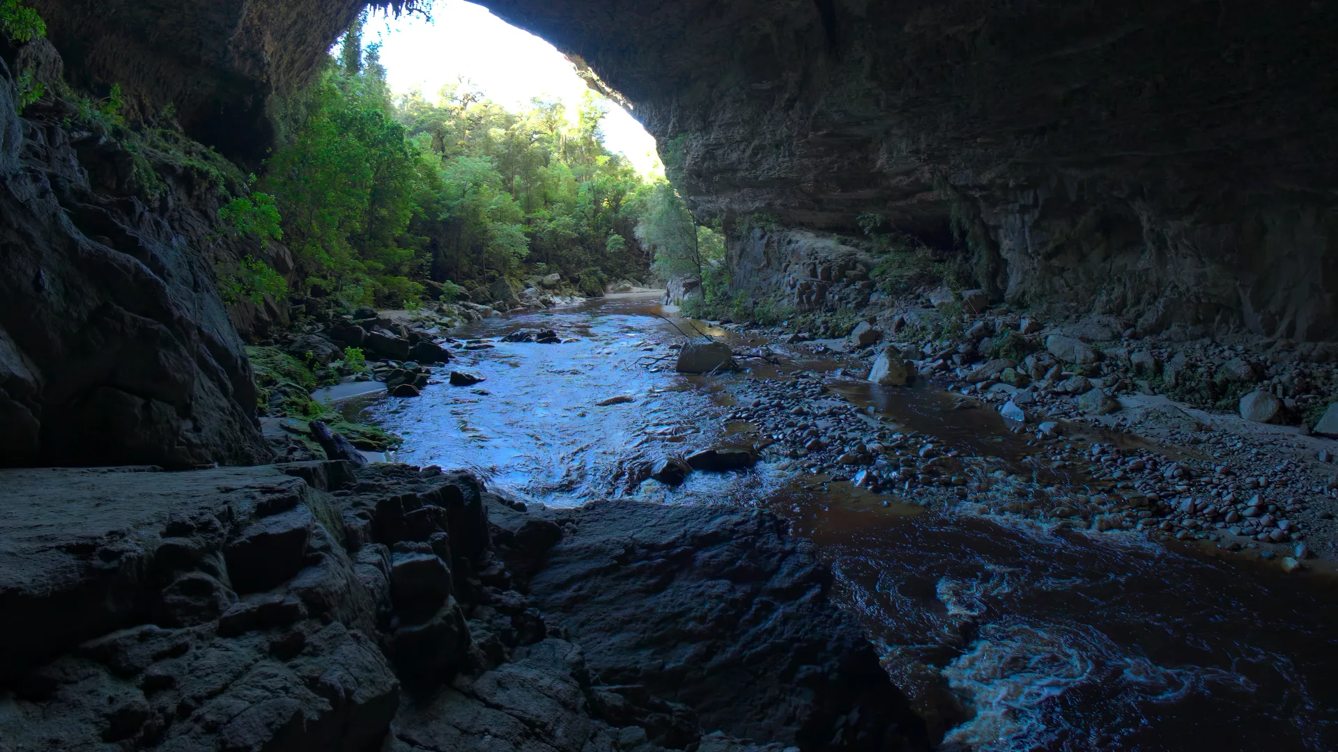 Adventure Through the Earth, New Zealand
