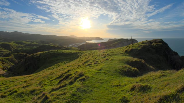 Green Rolling Hills, Golden Bay, New Zealand
