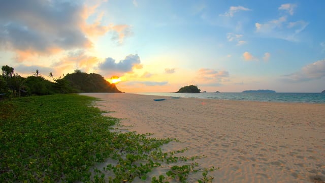 Sunset on Nacpan, El Nido, Palawan, Philippines